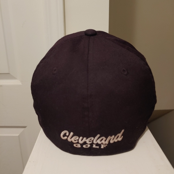 Cleveland Golf Men's stretchable Black Hat - Picture 6 of 8